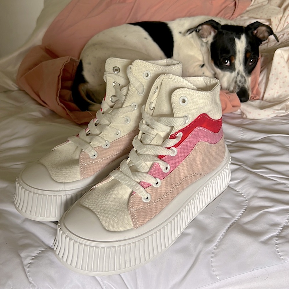 Platform sneakers